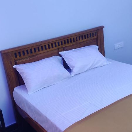 Aadhi Esha Residency Hotel Tiruvannamalai Bagian luar foto